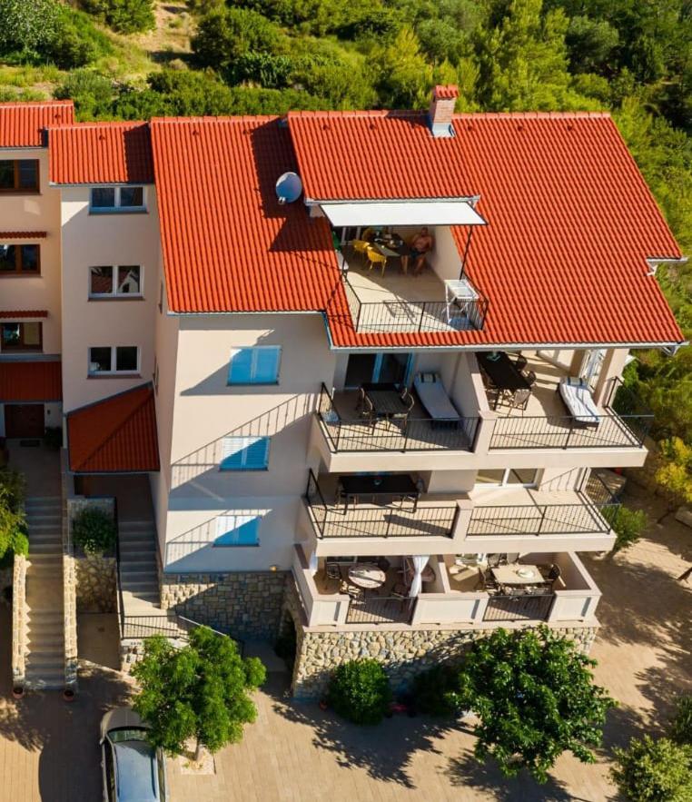 Haus Mit Meerblick Лопар Экстерьер фото