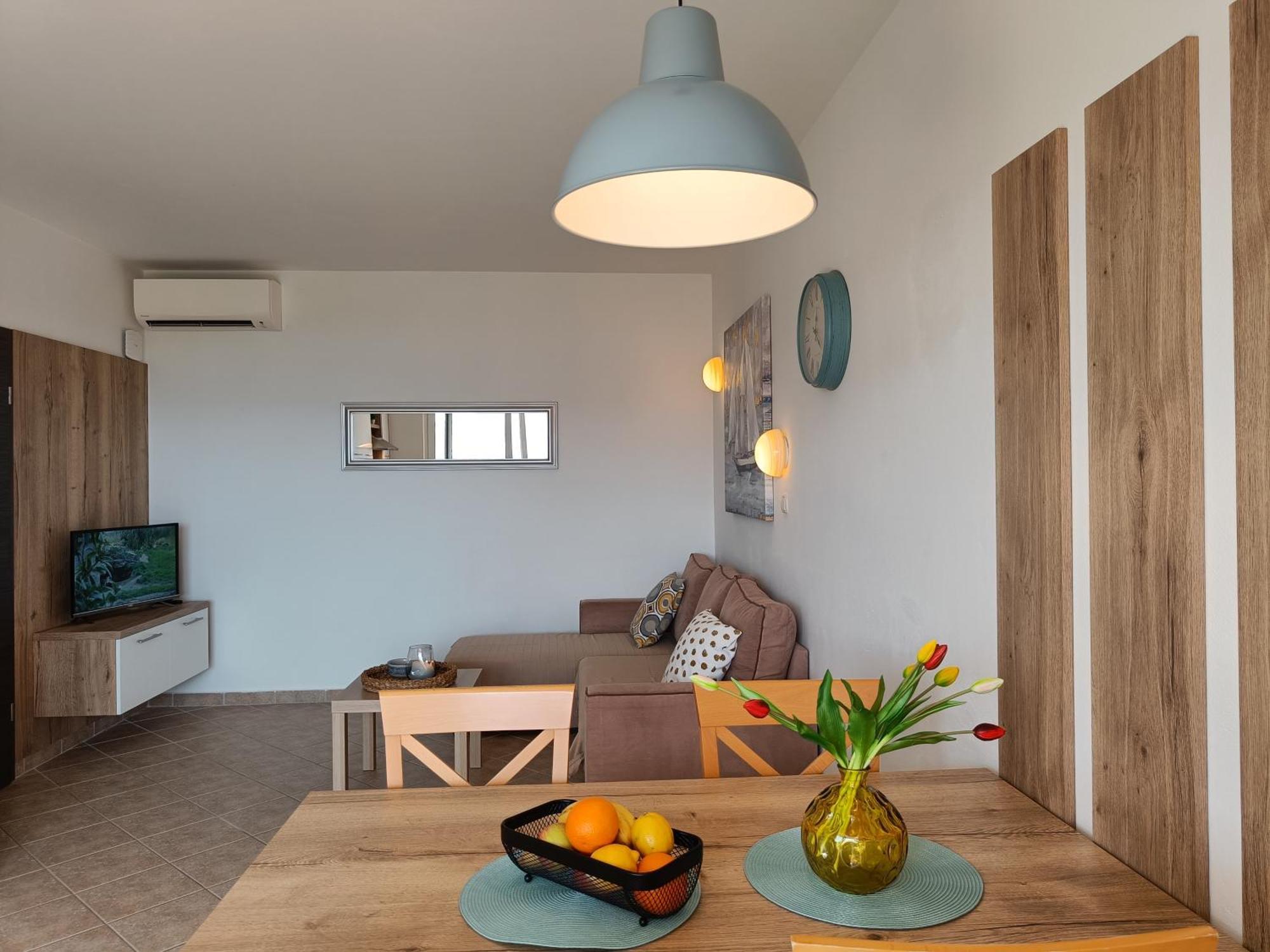 Haus Mit Meerblick Лопар Экстерьер фото